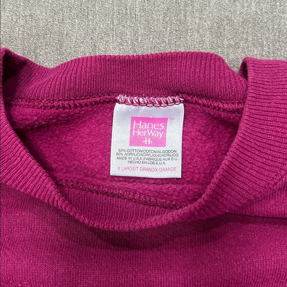 Vintage Hanes Women's Magenta blank Crewneck Sweater - Picture 2 of 3